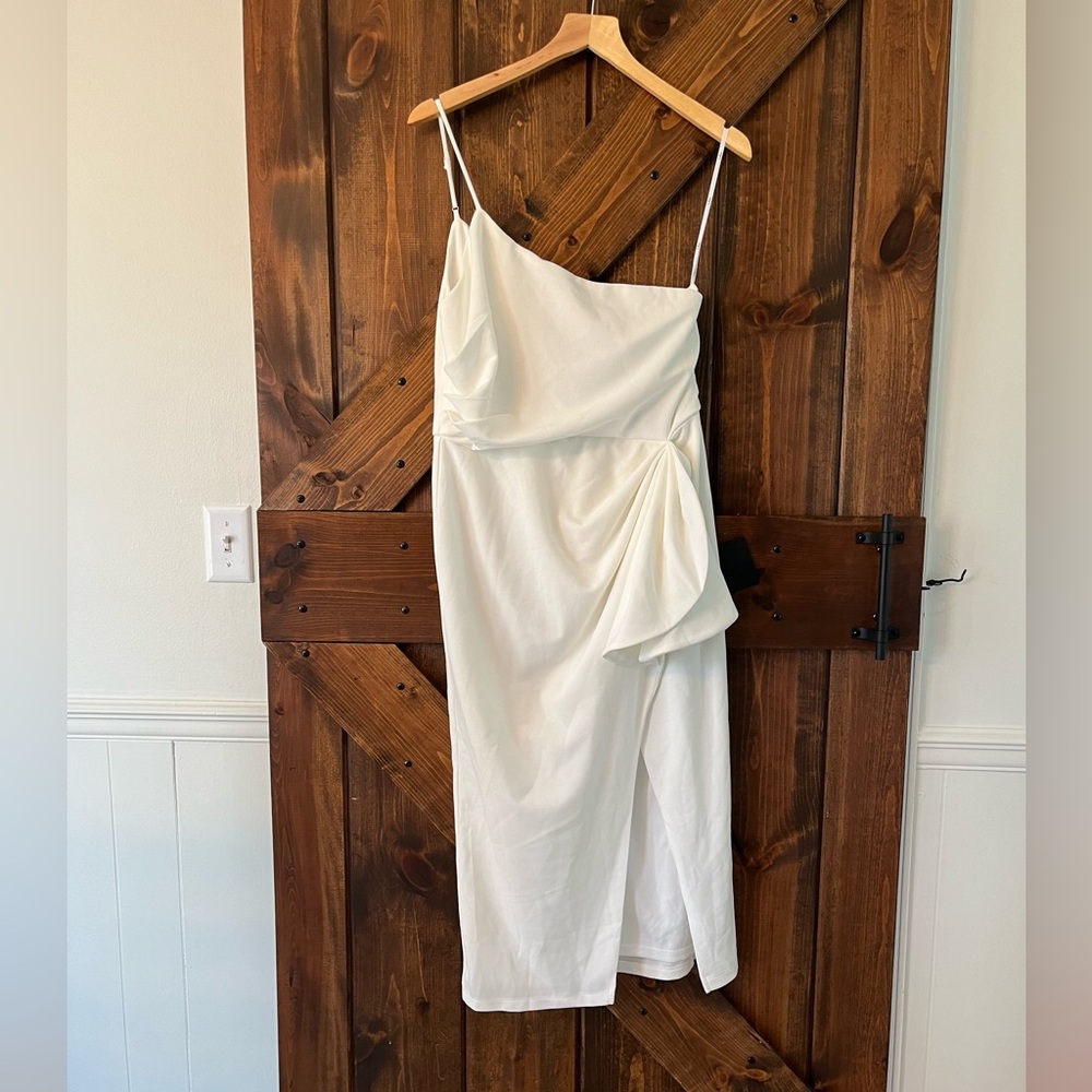 Lulus Elegant White Dress / New With Tags/ One Shoulder/ Lines